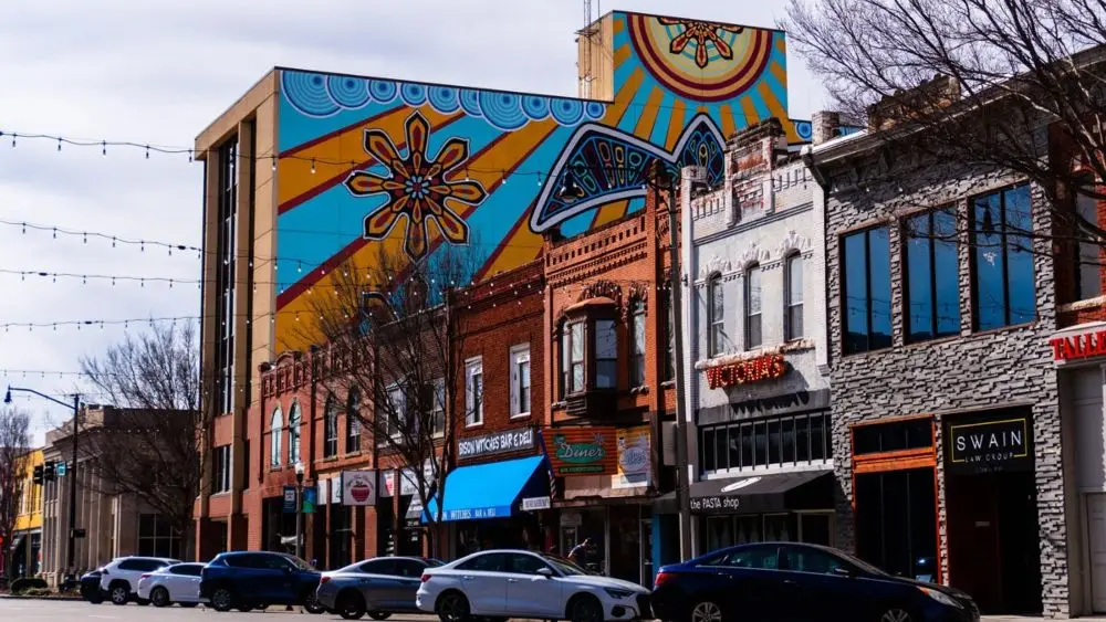 Oklahoma-city-chooses-RGB-Spectrum-for-Traffic-Management-Centre