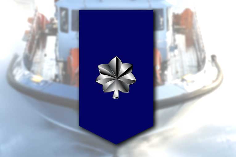 image showing the commander united states coast guard rank