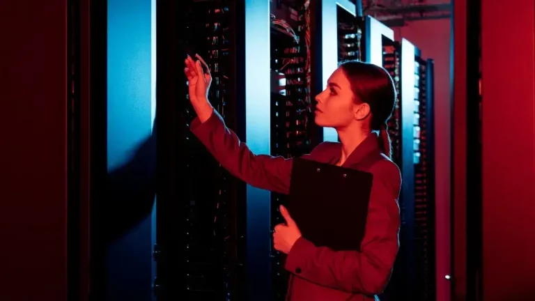 Data-centre-security:-Silent-threats,-loud-warnings 