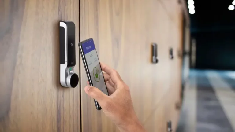 Digitalising-access-management-for-lockers-and-cabinets