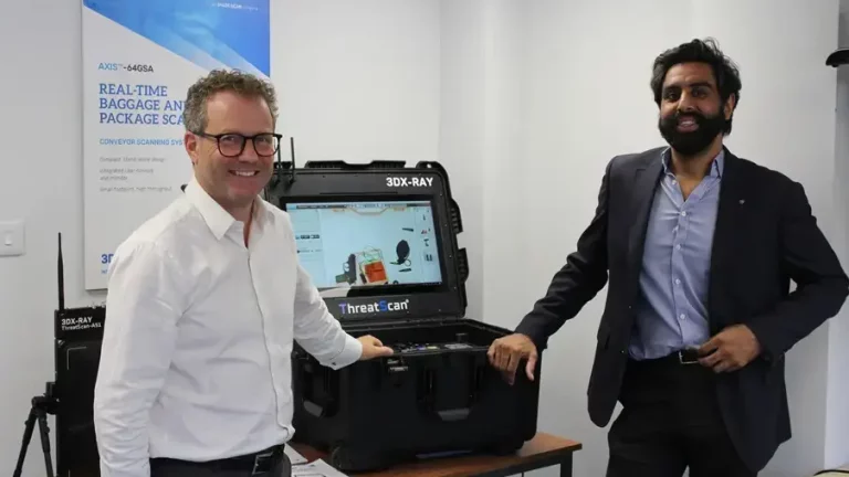 Loughborough MP Dr. Jeevun Sandher visits 3DX-RAY
